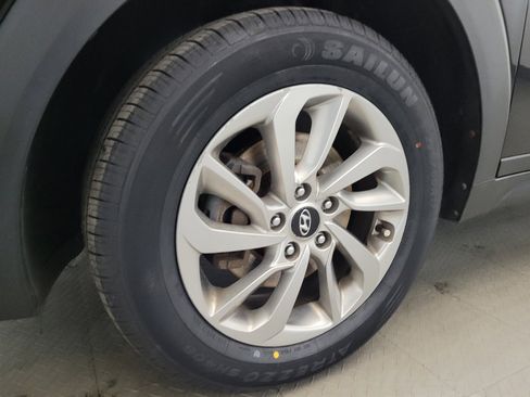 Used 2018 Hyundai Tucson SE AWD/4WD image 31