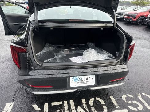 New 2026 Kia K4 FWD image 37