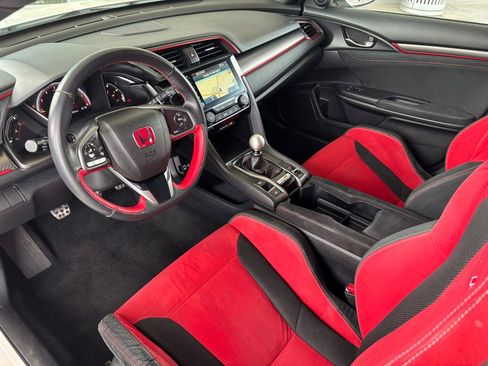 Used 2019 Honda Civic Type R image 9