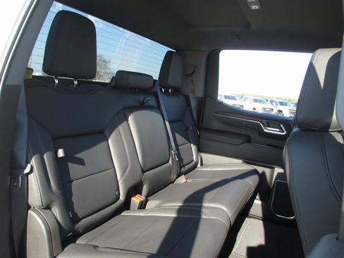 Used 2026 GMC Sierra 1500 SLT w/ SLT Convenience Package image 23