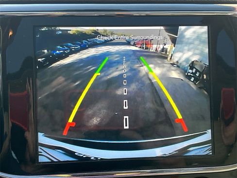 Used 2021 Jeep Grand Cherokee Limited image 14