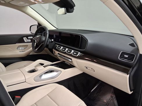 Used 2024 Mercedes-Benz GLE 450e 4MATIC image 37