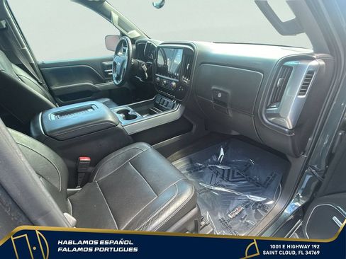 Used 2017 Chevrolet Silverado 1500 LTZ Z71 w/ LTZ Plus Package AWD/4WD image 31