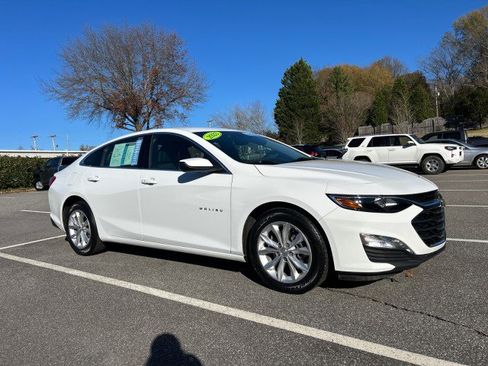 Used 2023 Chevrolet Malibu LT image 2