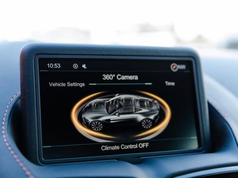 Used 2020 Aston Martin V8 Vantage Coupe image 20