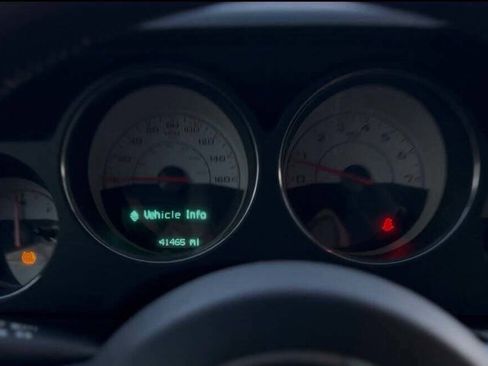 Used 2014 Dodge Challenger R/T image 13