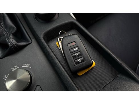 Used 2015 Lexus IS 250 RWD image 36