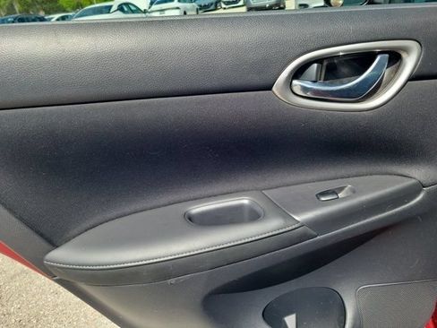 Used 2019 Nissan Sentra SV w/ Special Edition Package FWD image 14