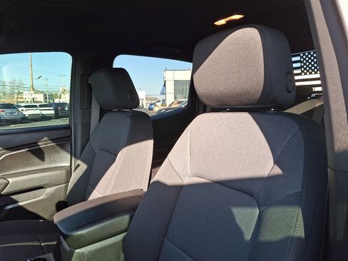 Used 2024 Chevrolet Colorado Trail Boss w/ Technology Package image 24