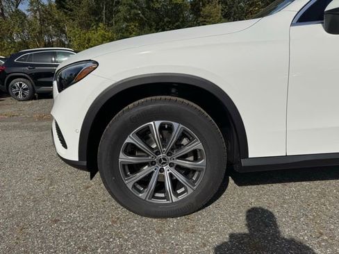 Used 2026 Mercedes-Benz GLC 300 4MATIC image 9
