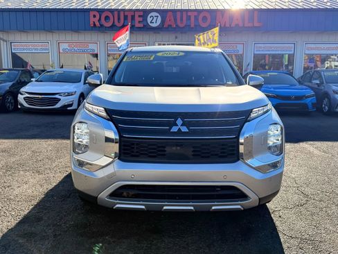 Used 2024 Mitsubishi Outlander Ralliart image 3