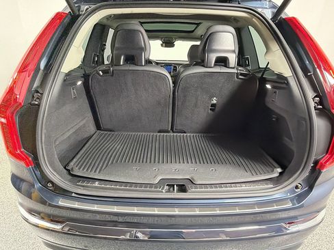Used 2024 Volvo XC90 T8 Plus w/ Protection Package Premier image 28