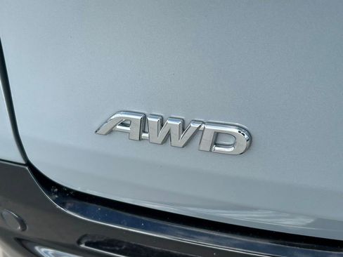 Used 2024 Toyota Sienna XSE w/ XSE Plus Package image 13