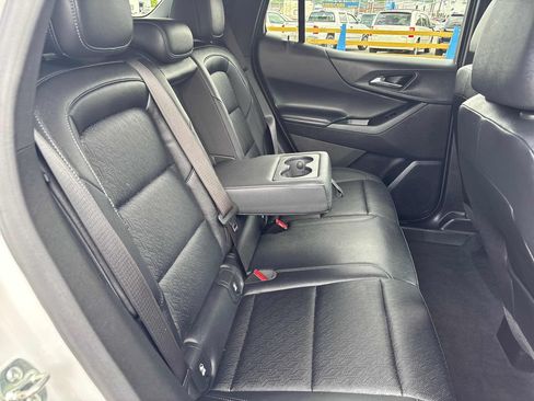 Used 2025 Chevrolet Equinox LT w/ Convenience Package II AWD/4WD image 28