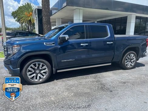 Used 2023 GMC Sierra 1500 Denali w/ Denali Reserve Package AWD/4WD image 3