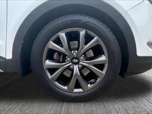 Used 2017 Hyundai Santa Fe Sport AWD/4WD image 10