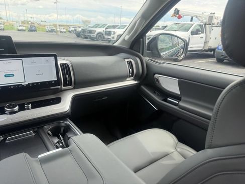 New 2026 Ford Expedition Active AWD/4WD image 37