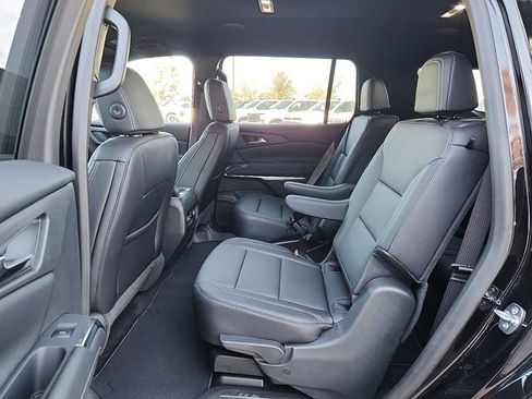 New 2026 Chevrolet Traverse LT w/ Driver Confidence Package image 7