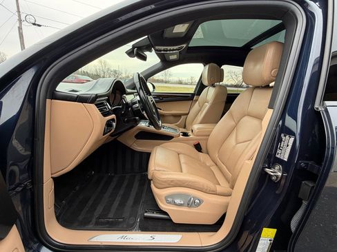 Used 2019 Porsche Macan S image 12