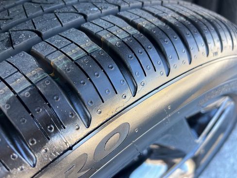 New 2026 Volkswagen Tiguan SE R-Line image 8