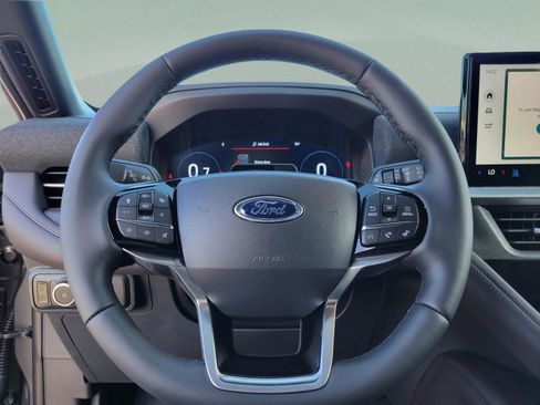 New 2026 Ford Explorer Platinum image 27