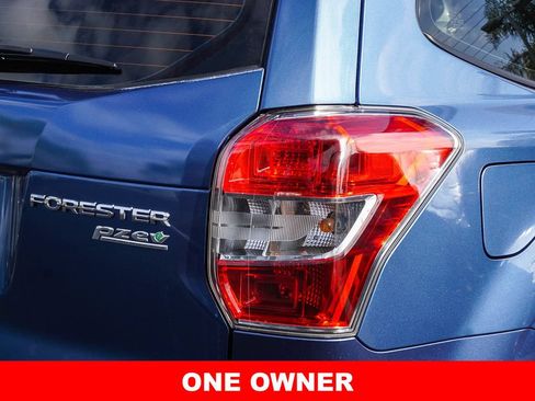 Used 2015 Subaru Forester 2.5i w/ Alloy Wheel Package AWD/4WD image 7