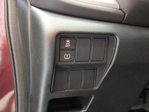 Used 2019 Honda CR-V LX image 18