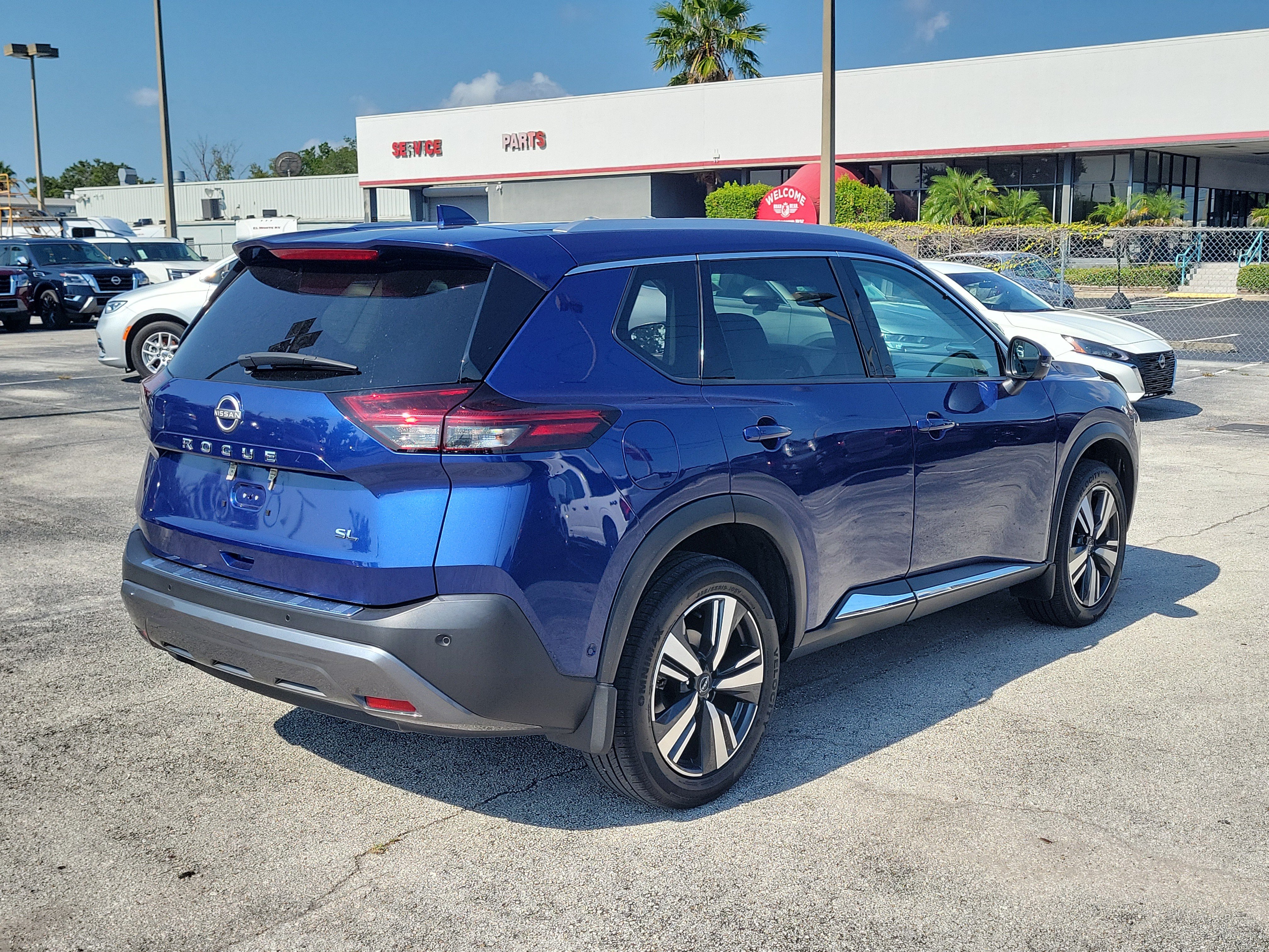Certified 2023 Nissan Rogue SL w/ SL Premium Package FWD image 4
