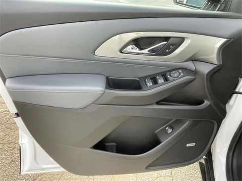 Certified 2019 Chevrolet Traverse LT w/ LT Premium Package image 16