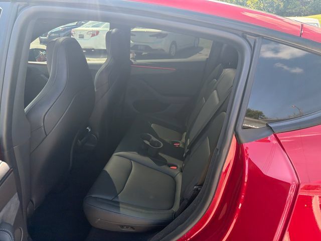 Used 2026 Tesla Model Y Performance AWD/4WD image 14