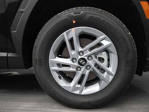 New 2026 Hyundai Venue SEL FWD image 10