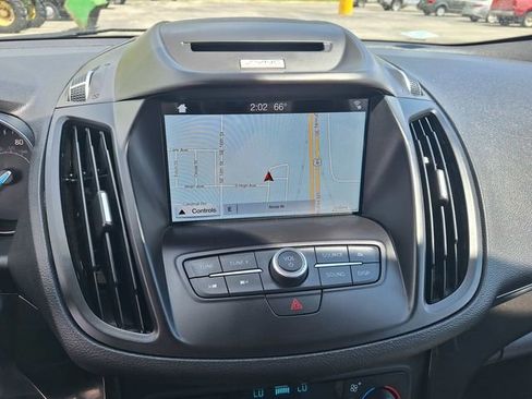 Used 2017 Ford Escape SE w/ Equipment Group 201A AWD/4WD image 21