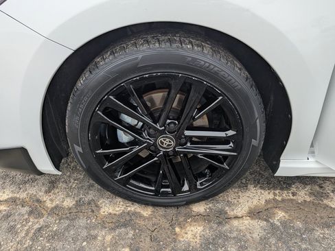 Used 2025 Toyota Camry SE image 26