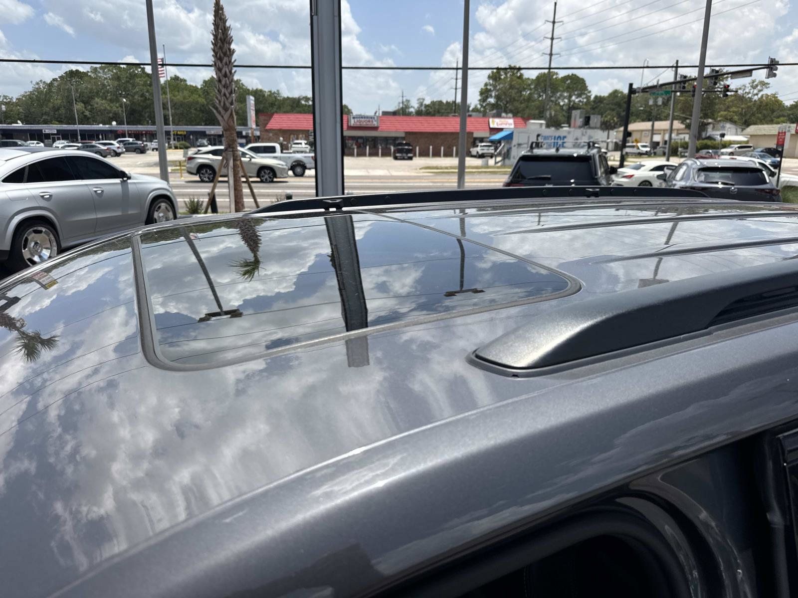 Used 2024 Jeep Grand Cherokee Altitude RWD image 35