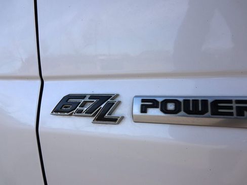 Used 2019 Ford F350 Platinum w/ Platinum Ultimate Package image 29