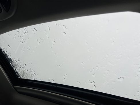 Certified 2024 Subaru Outback Limited image 25