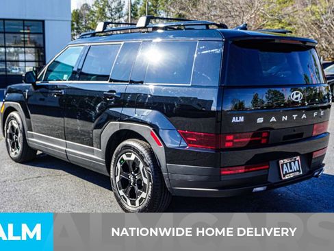 Used 2025 Hyundai Santa Fe SEL image 4