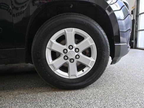 Used 2016 GMC Acadia SLE AWD/4WD image 17
