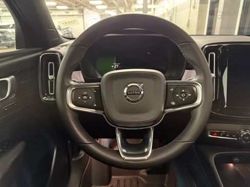 Used 2023 Volvo C40 P8 Recharge Ultimate AWD/4WD image 11