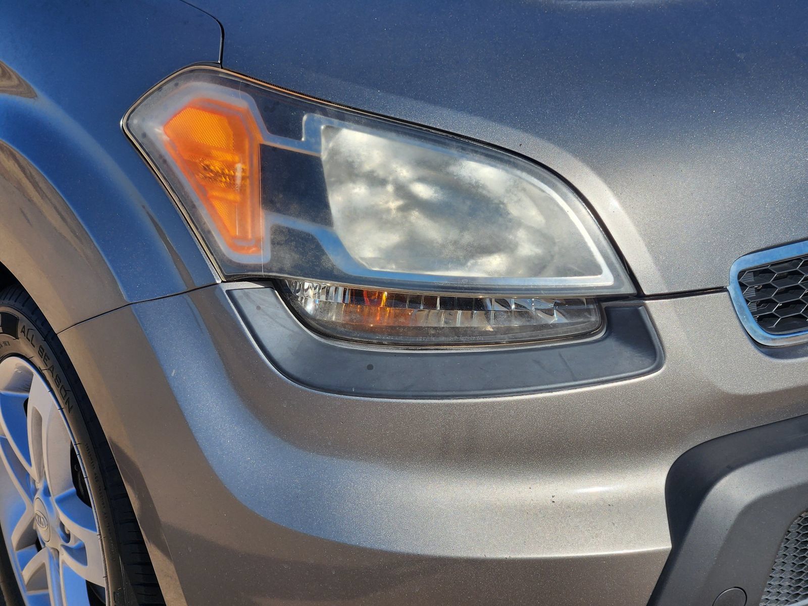 Used 2011 Kia Soul + w/ Audio Pkg FWD image 11