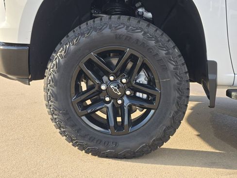 New 2026 Chevrolet Silverado 1500 LT Trail Boss w/ LT Trail Boss Premium Package AWD/4WD image 18