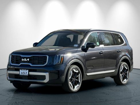 New 2025 Kia Telluride S image 8