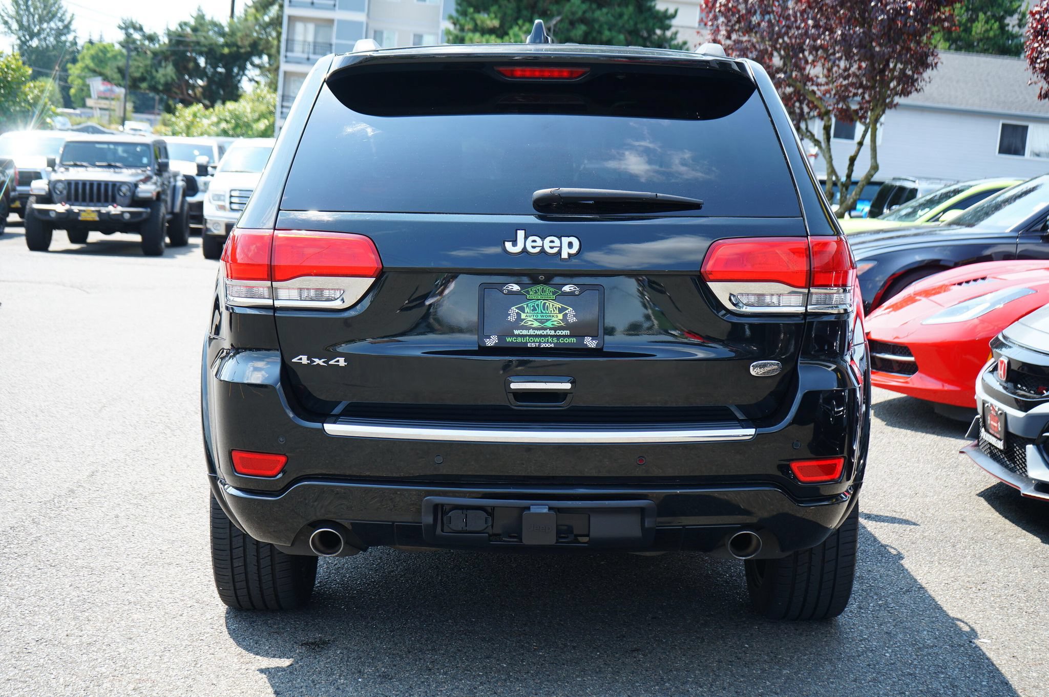 Used 2014 Jeep Grand Cherokee Overland AWD/4WD image 4