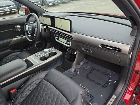 Used 2025 Genesis GV60 Performance image 40