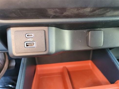 Used 2022 Ford Maverick XLT image 25