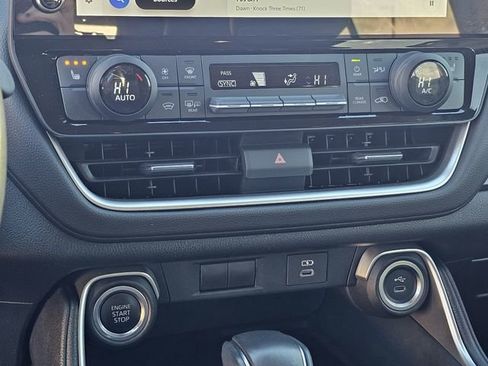 Used 2024 Toyota Grand Highlander XLE image 20