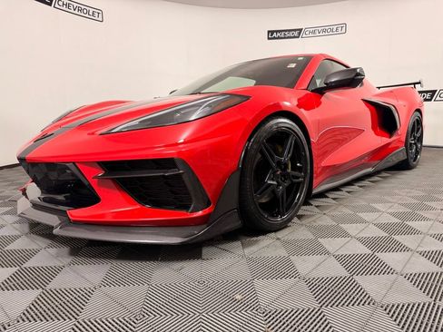 Used 2022 Chevrolet Corvette Stingray Preferred Cpe w/ Z51 Performance Package RWD image 3