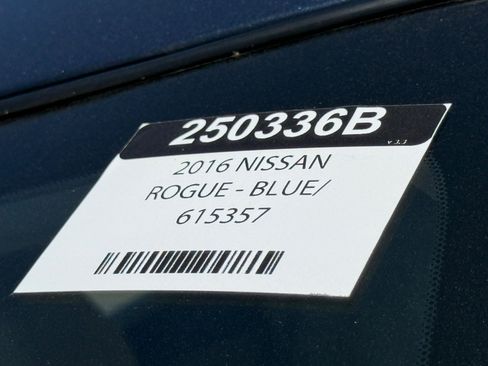 Used 2016 Nissan Rogue S AWD/4WD image 7