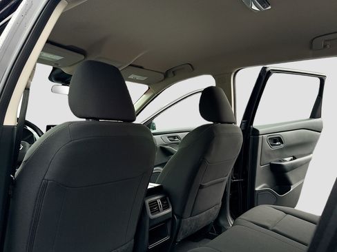 Certified 2025 Nissan Rogue S image 6