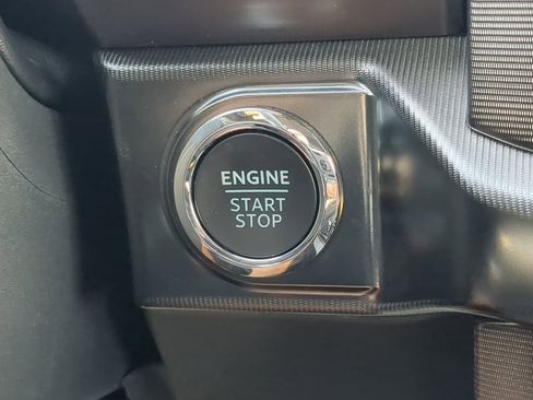 Used 2024 Ford F150 Platinum image 30